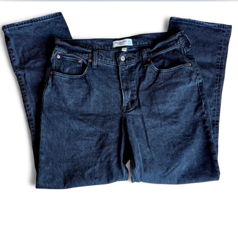 Abercrombie & Fitch The 90’s Straight Mid Rise Curve Love denim